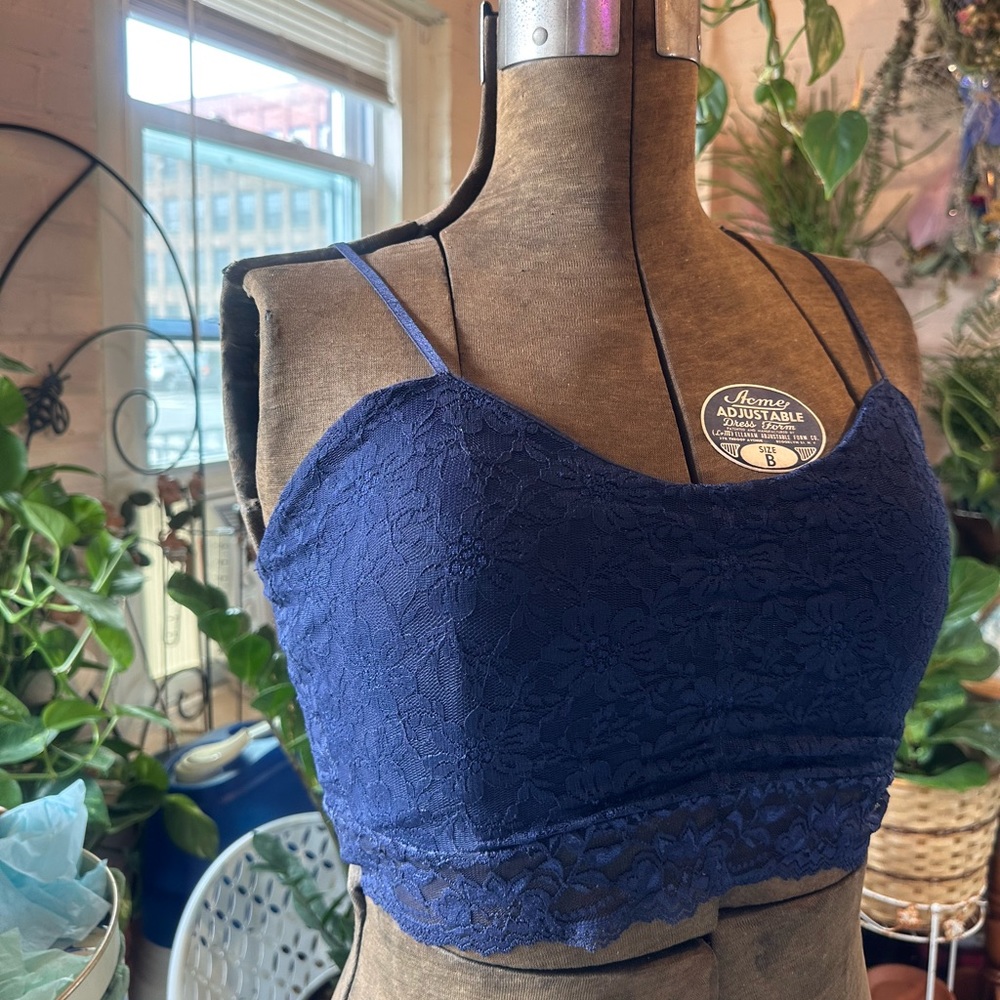 Zenana Outfitters Blue Lace Bralette
